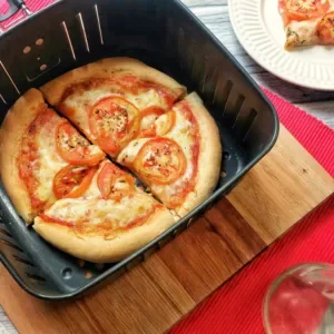 Pizza de tomate — pizzas